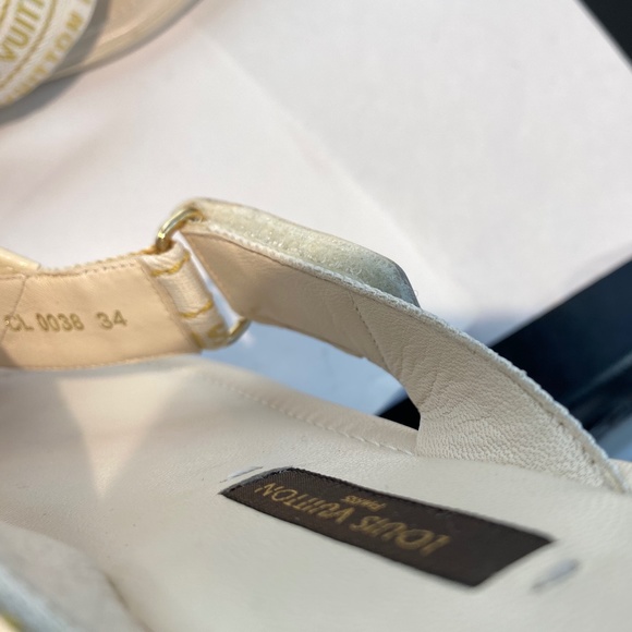 Louis Vuitton off white pat leather thong sandals flats  canvas - Picture 5 of 9